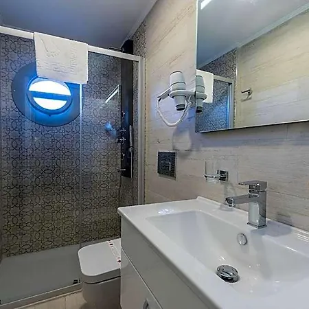 Bademli Hotel 2*